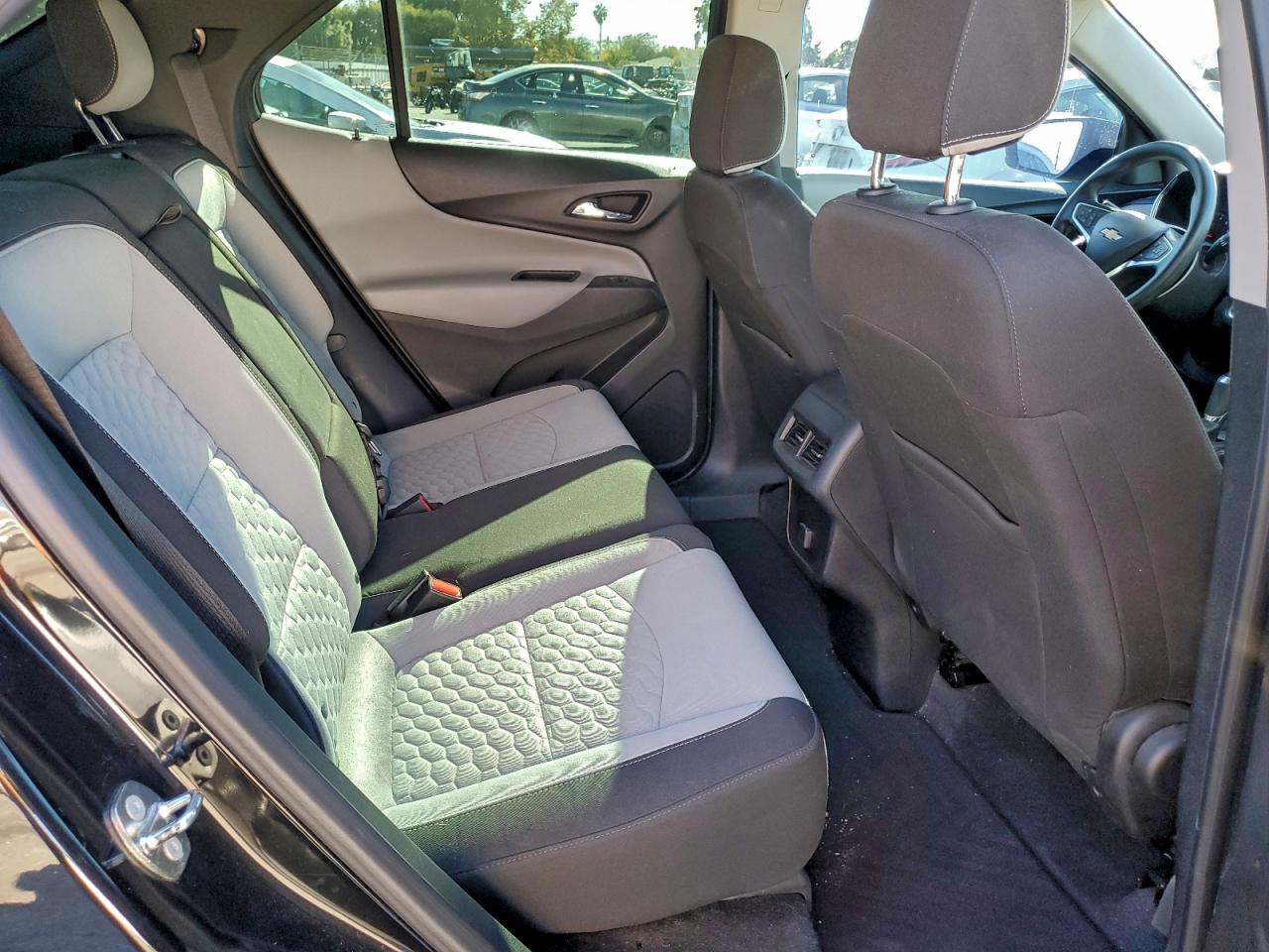 2018 CHEVROLET EQUINOX LS photo 11