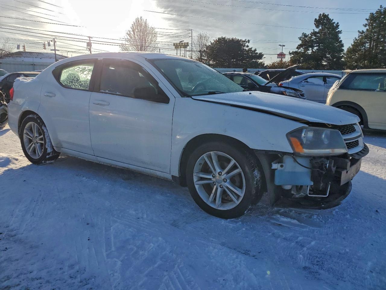 2014 DODGE AVENGER SE photo 4