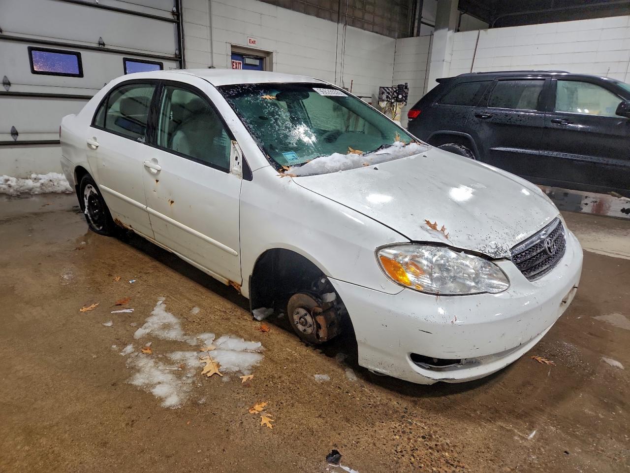 2005 TOYOTA COROLLA CE photo 4