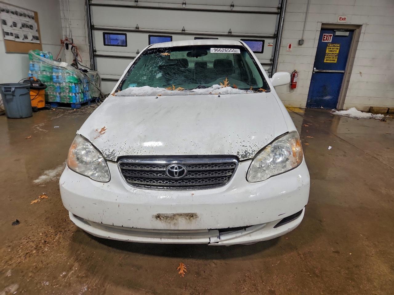2005 TOYOTA COROLLA CE photo 5