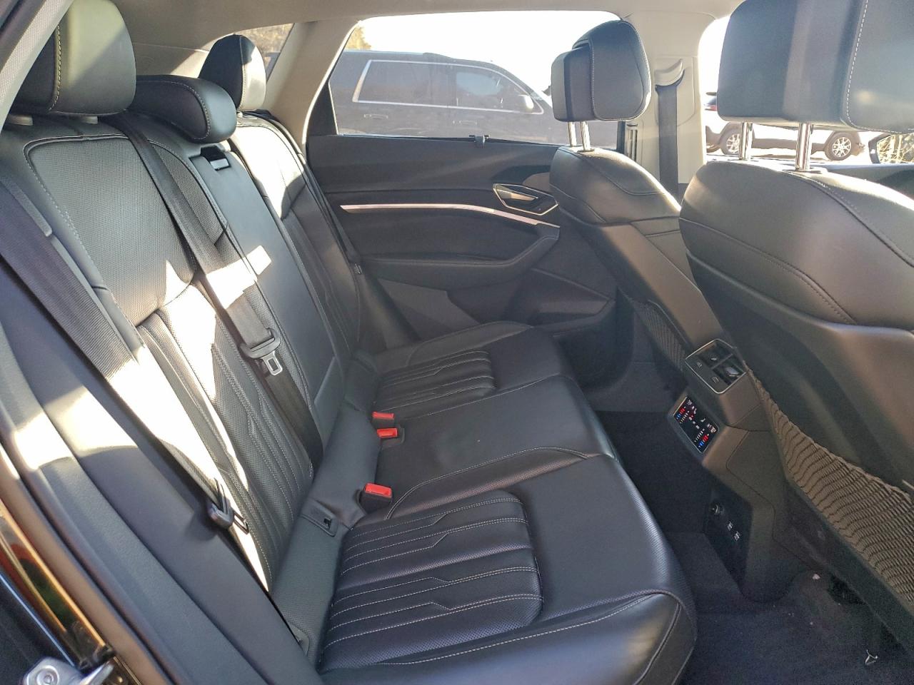 2019 AUDI E-TRON PRESTIGE photo 11