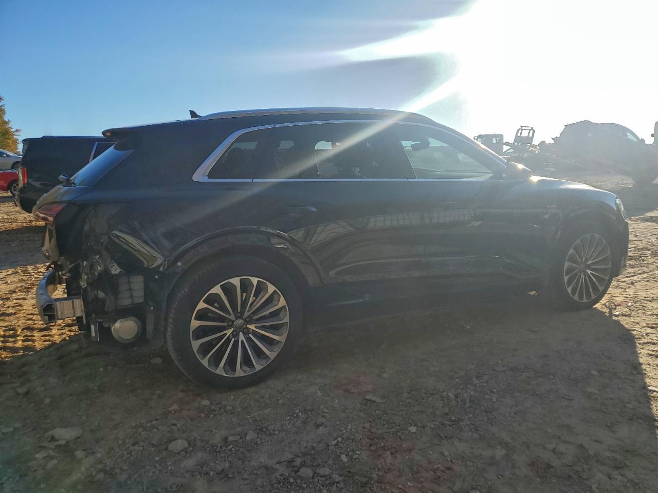 2019 AUDI E-TRON PRESTIGE photo 3