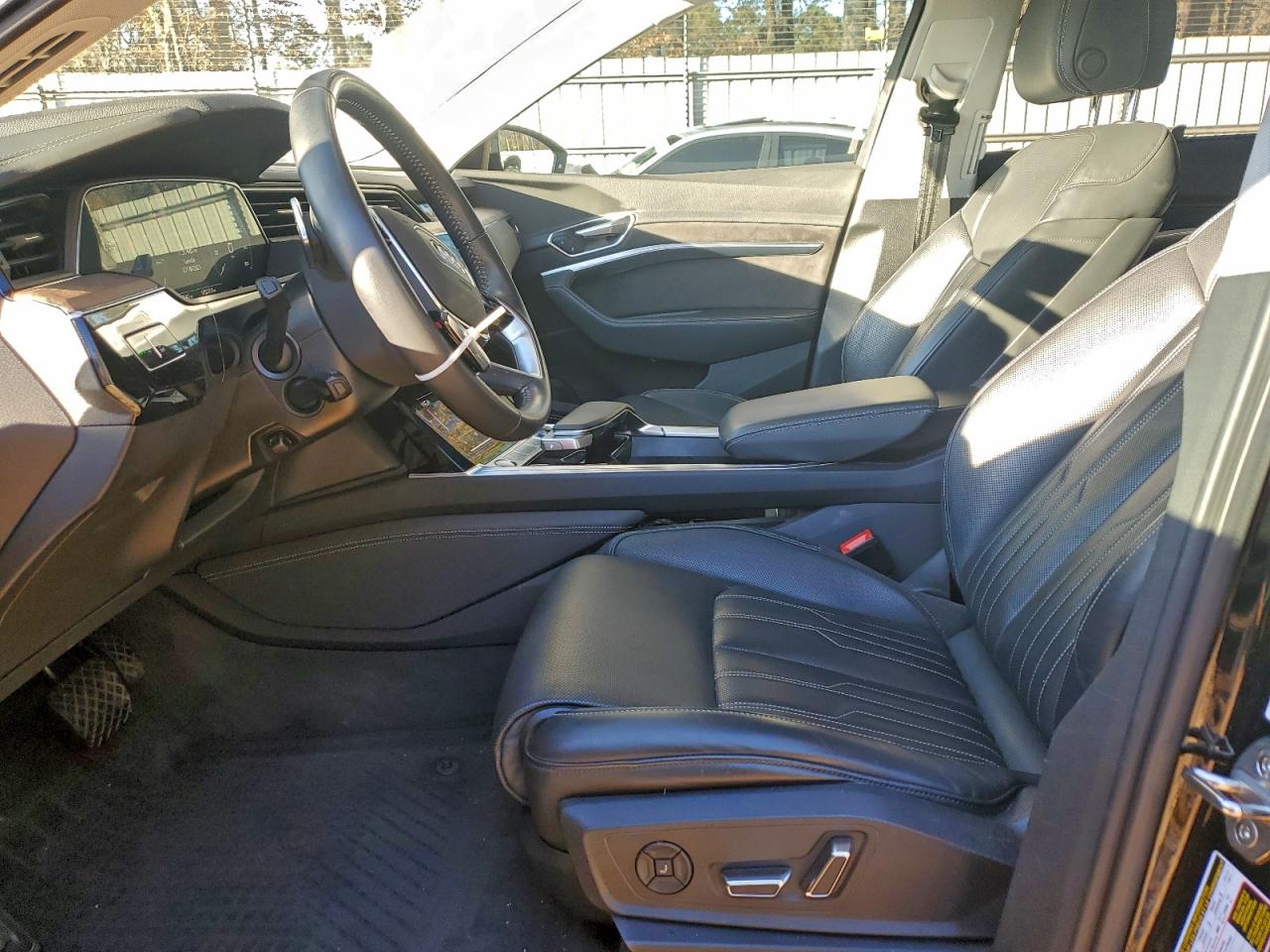 2019 AUDI E-TRON PRESTIGE photo 7