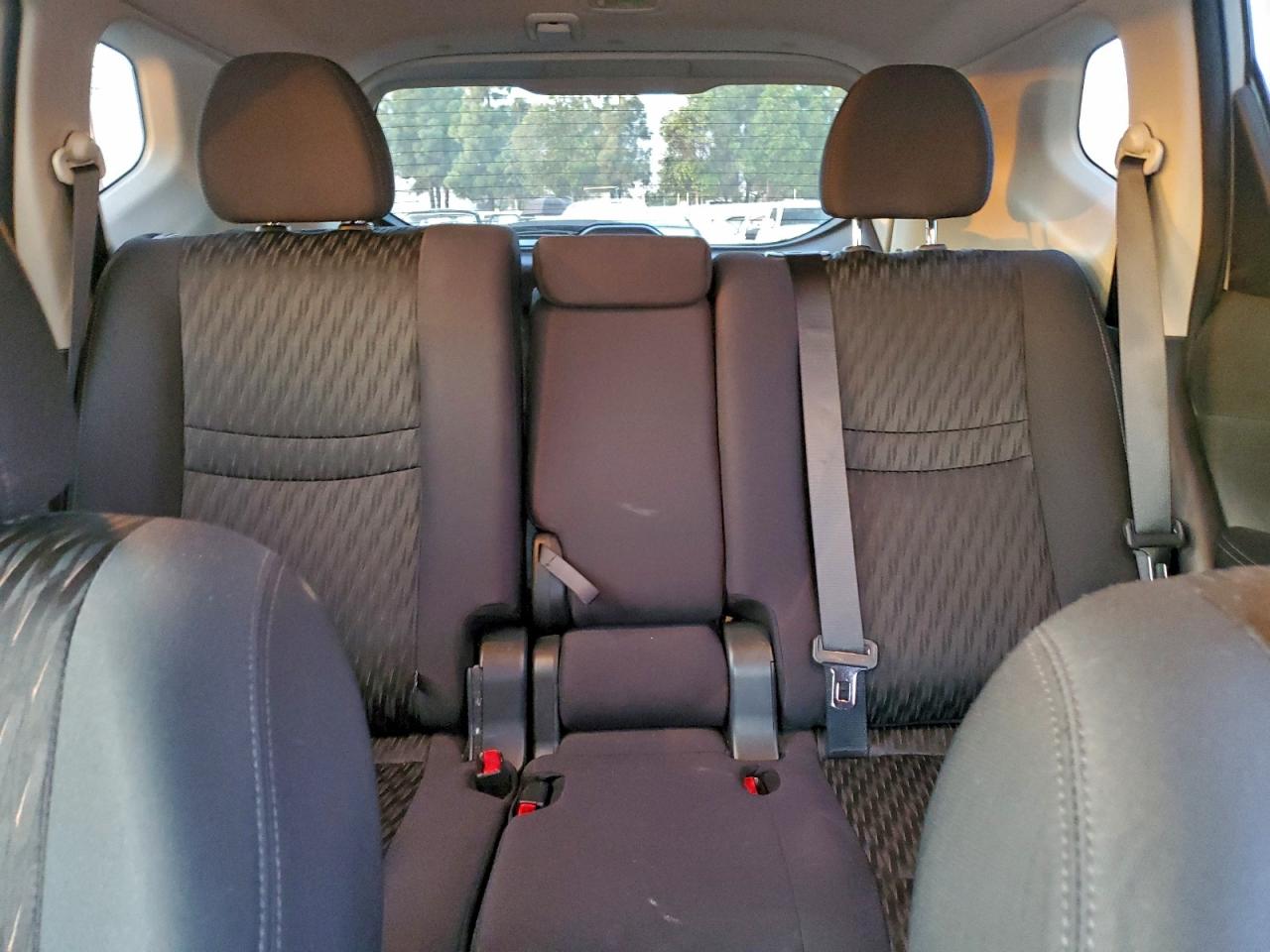 2018 NISSAN ROGUE S photo 10