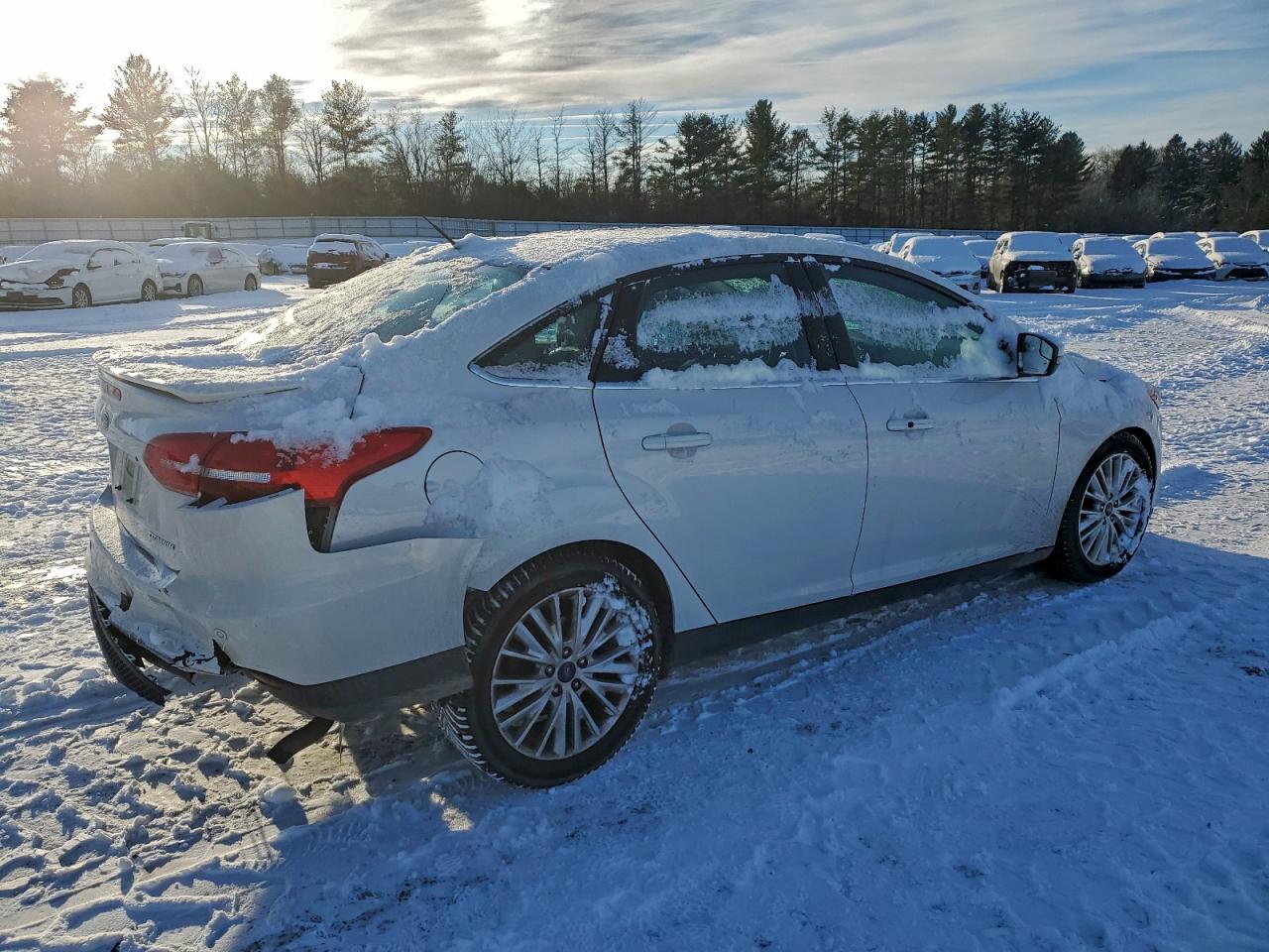 2018 FORD FOCUS TITANIUM photo 3