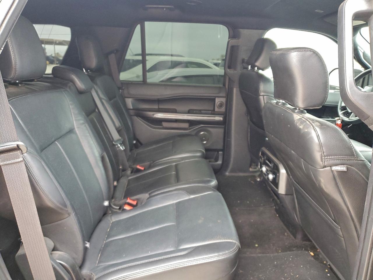 2018 FORD EXPEDITION XLT photo 11