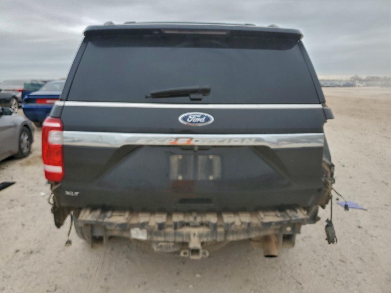 2018 FORD EXPEDITION XLT photo 6