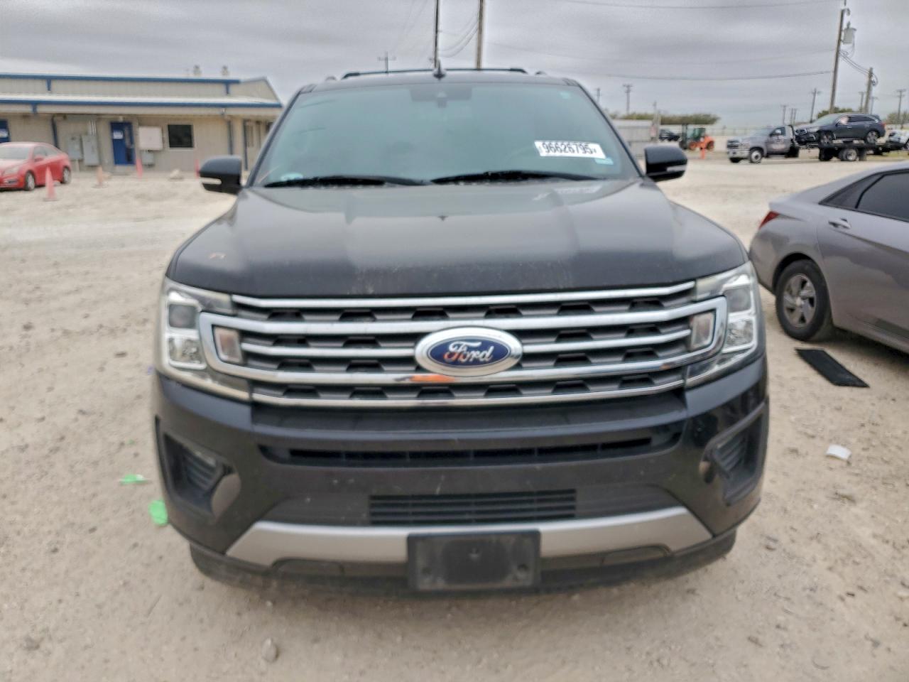 2018 FORD EXPEDITION XLT photo 5