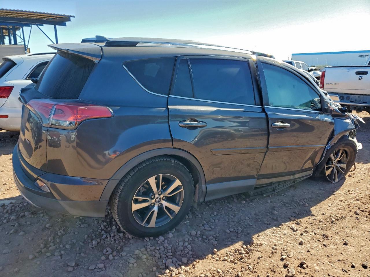 2018 TOYOTA RAV4 ADVENTURE photo 3