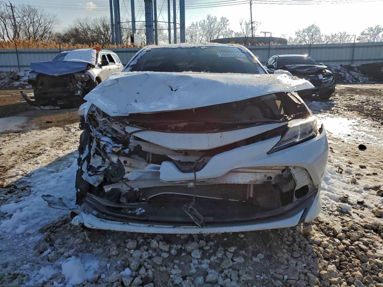 2019 TOYOTA CAMRY L photo 5