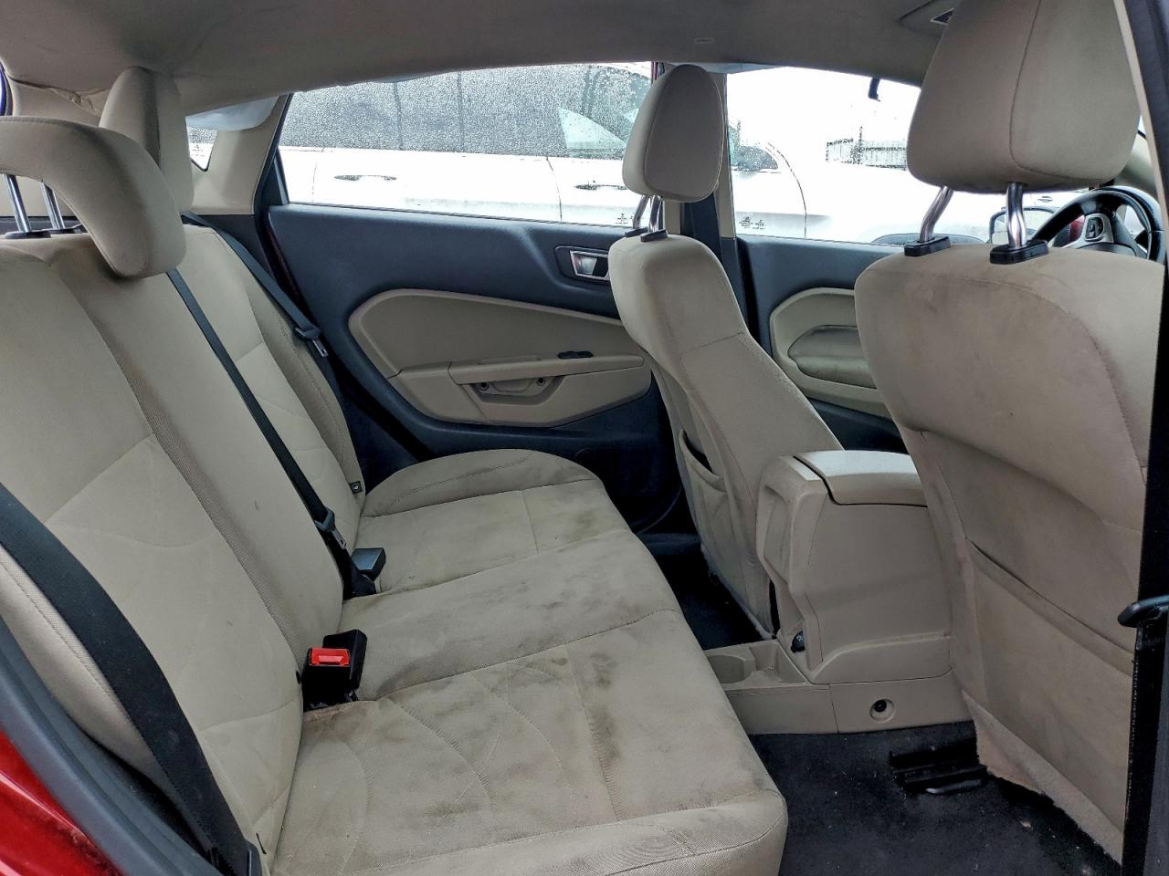 2016 FORD FIESTA SE photo 10
