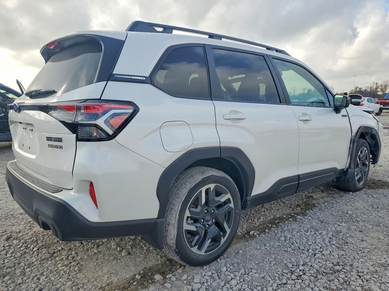 2025 SUBARU FORESTER PREMIUM photo 3