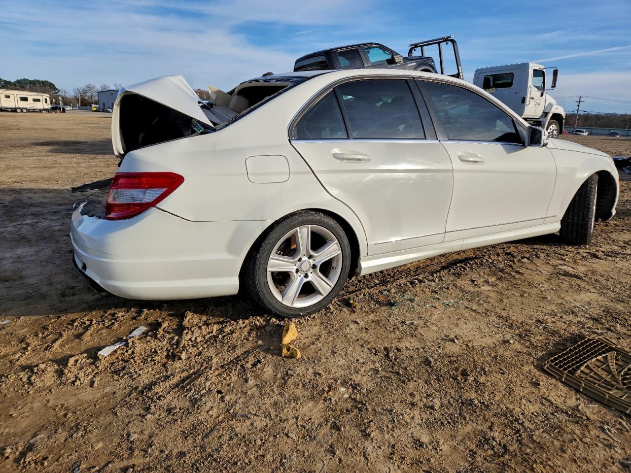2010 MERCEDES-BENZ C 300 photo 3