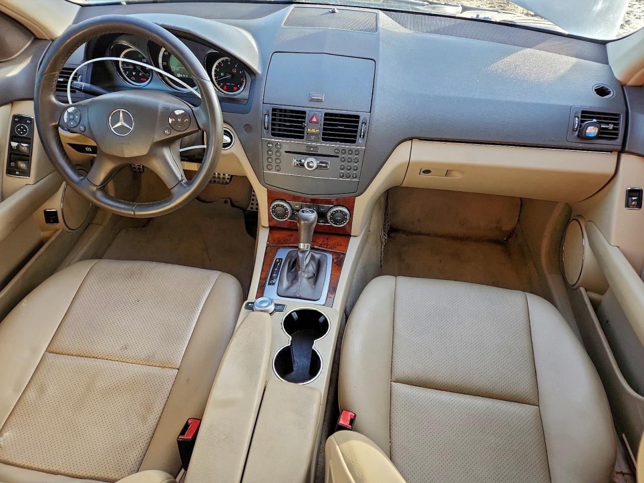 2010 MERCEDES-BENZ C 300 photo 8