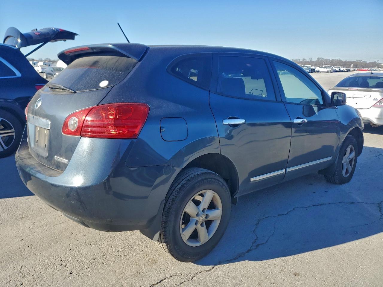 2013 NISSAN ROGUE S photo 3