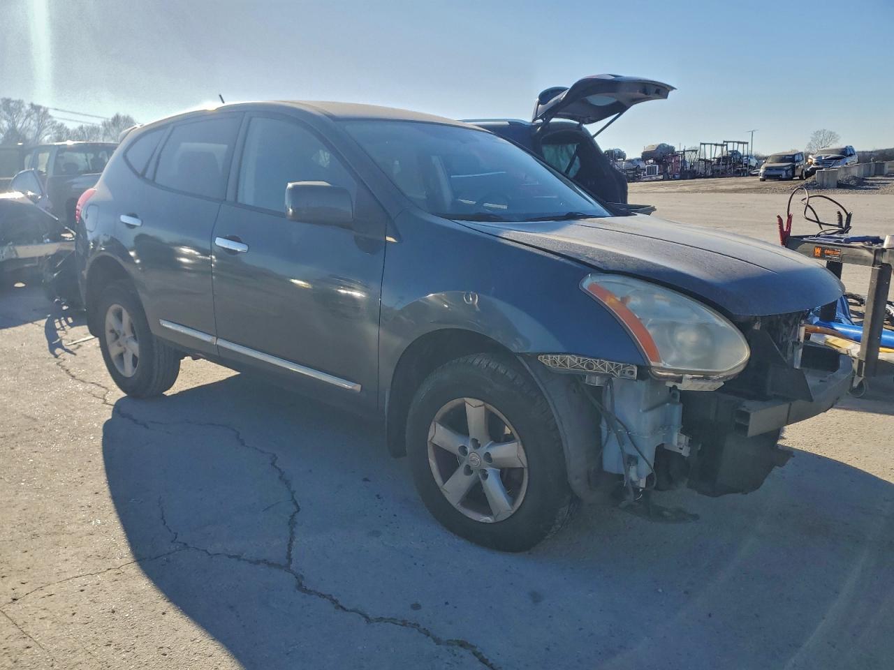 2013 NISSAN ROGUE S photo 4