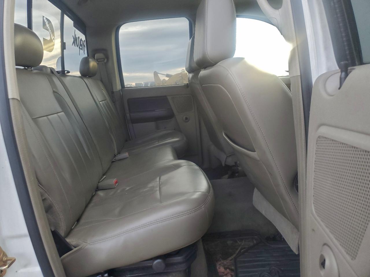 2006 DODGE RAM 2500 ST photo 10