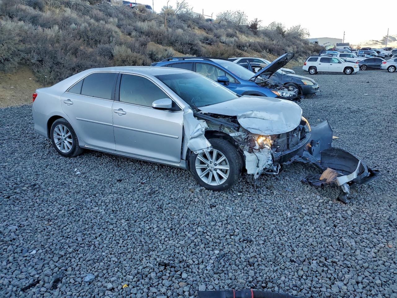 2012 TOYOTA CAMRY HYBRID photo 4