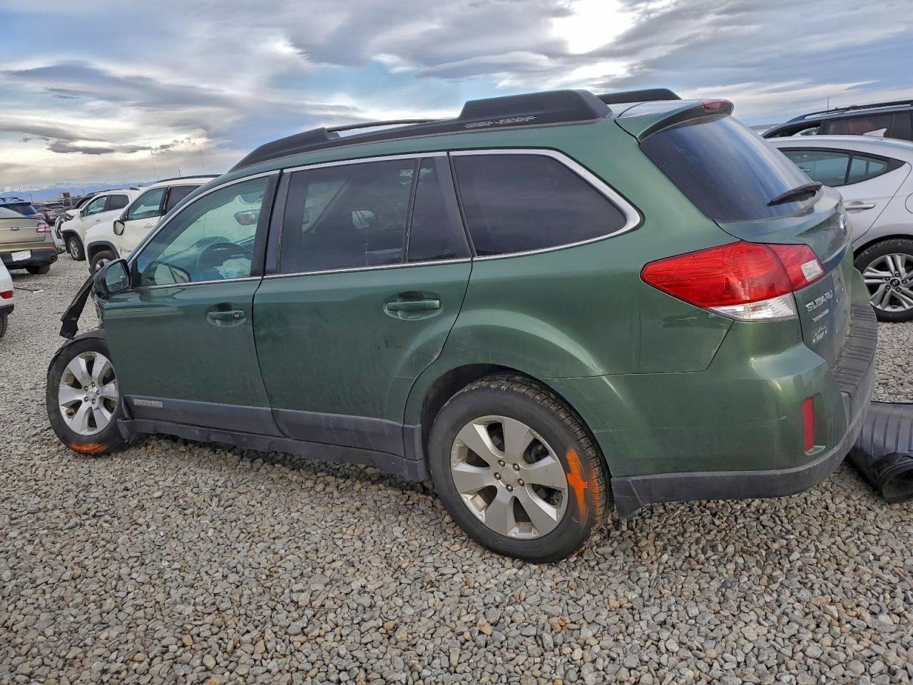 2010 SUBARU OUTBACK 3.6R PREMIUM photo 2