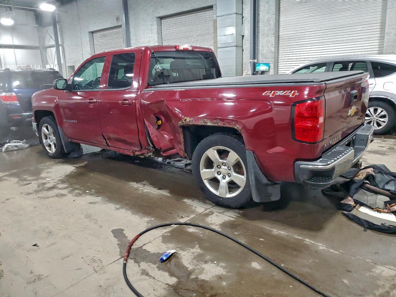2014 CHEVROLET SILVERADO K1500 LT photo 2