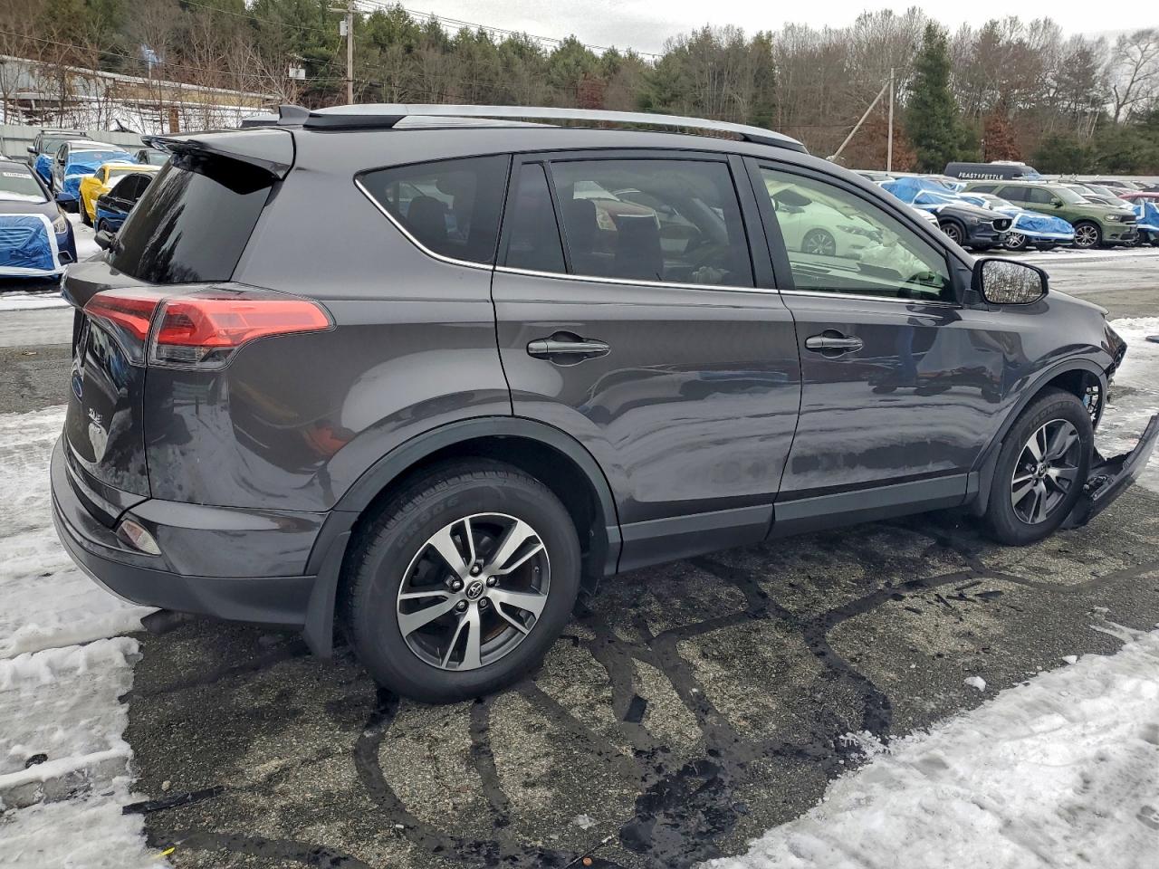2018 TOYOTA RAV4 ADVENTURE photo 7