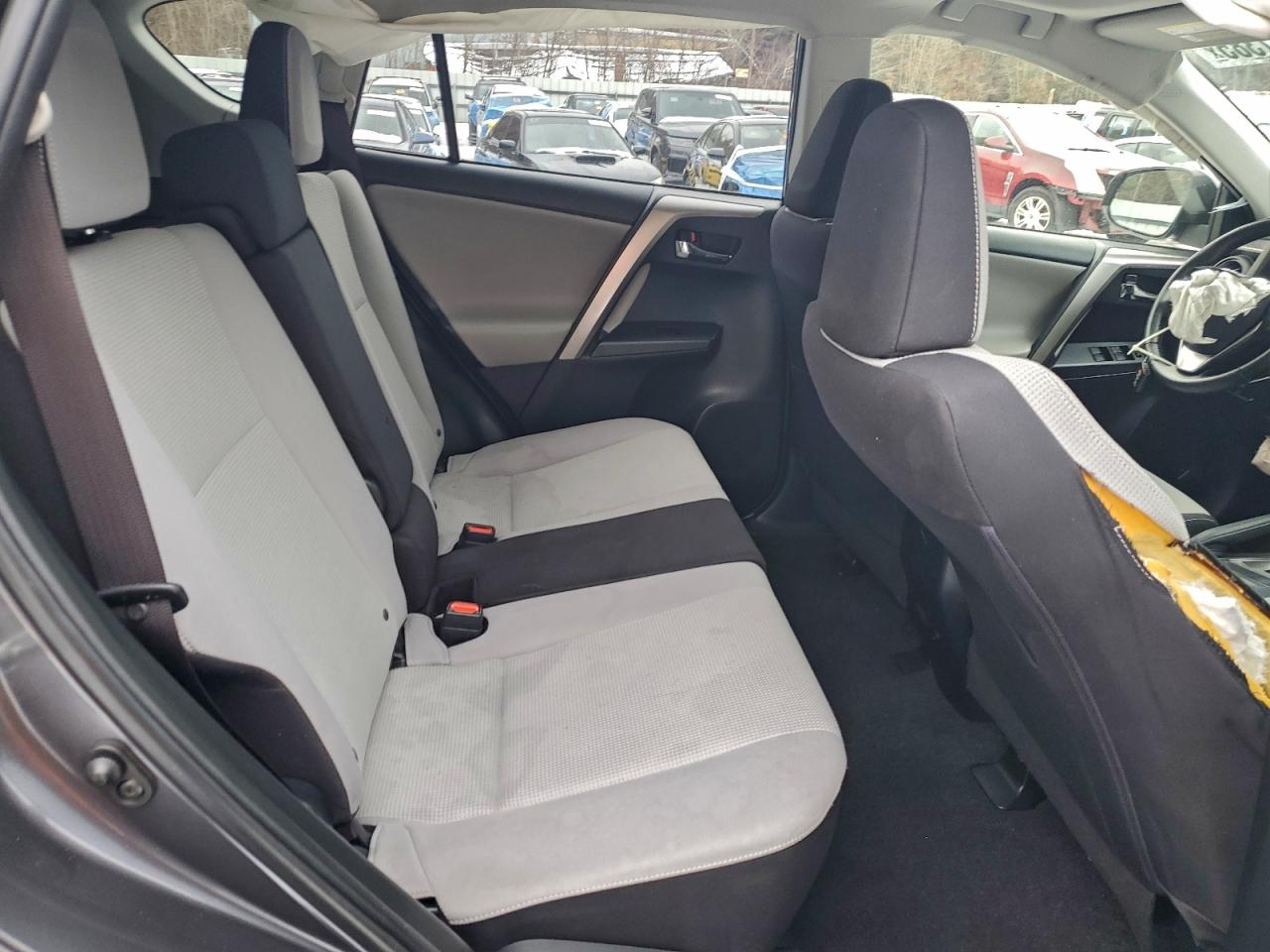 2018 TOYOTA RAV4 ADVENTURE photo 31