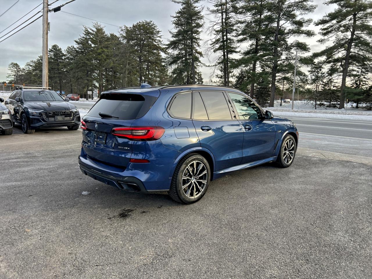 2022 BMW X5 XDRIVE45E photo 4