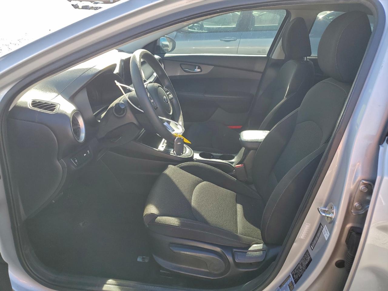 2020 KIA FORTE FE photo 7
