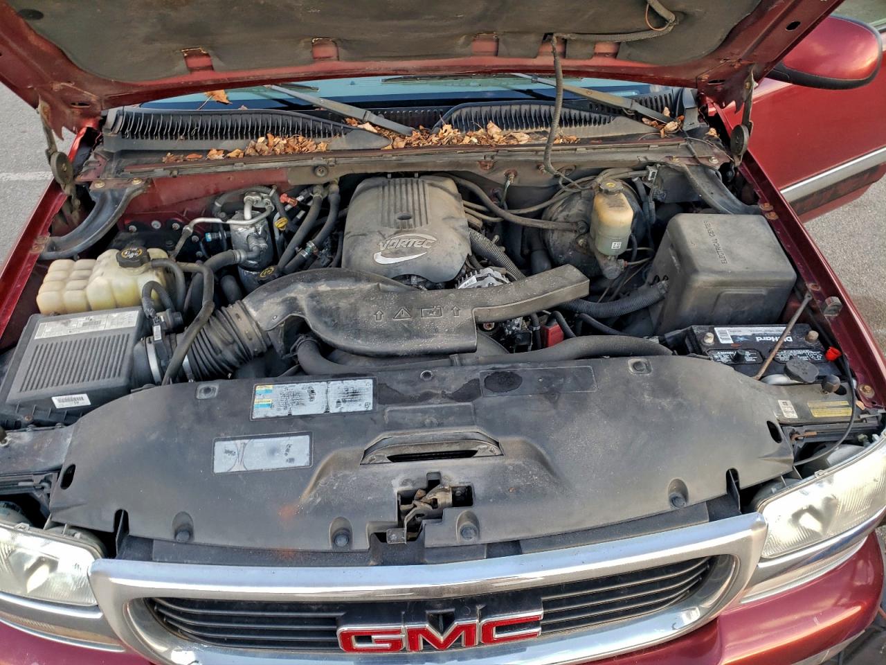 2002 GMC YUKON photo 12