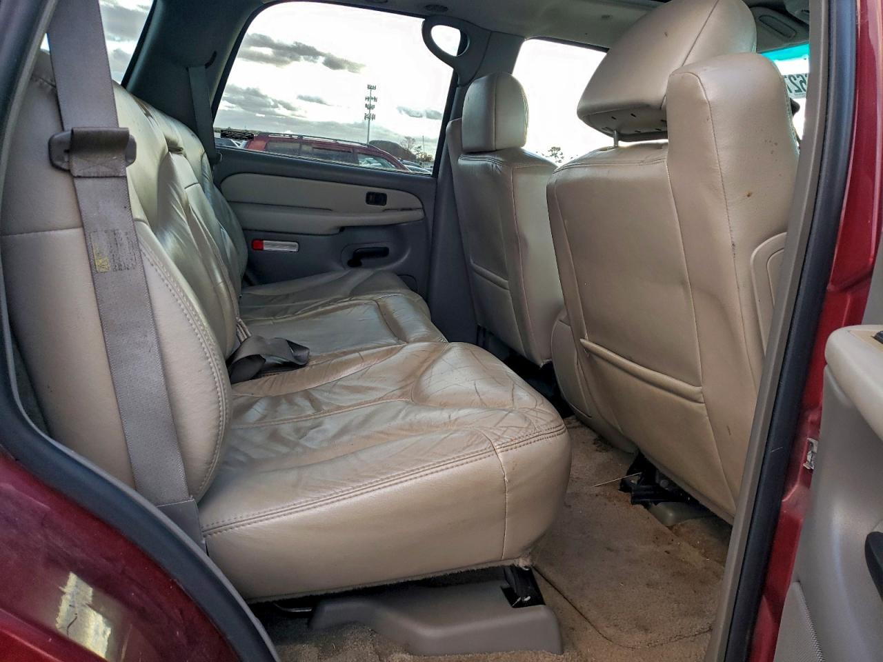 2002 GMC YUKON photo 11