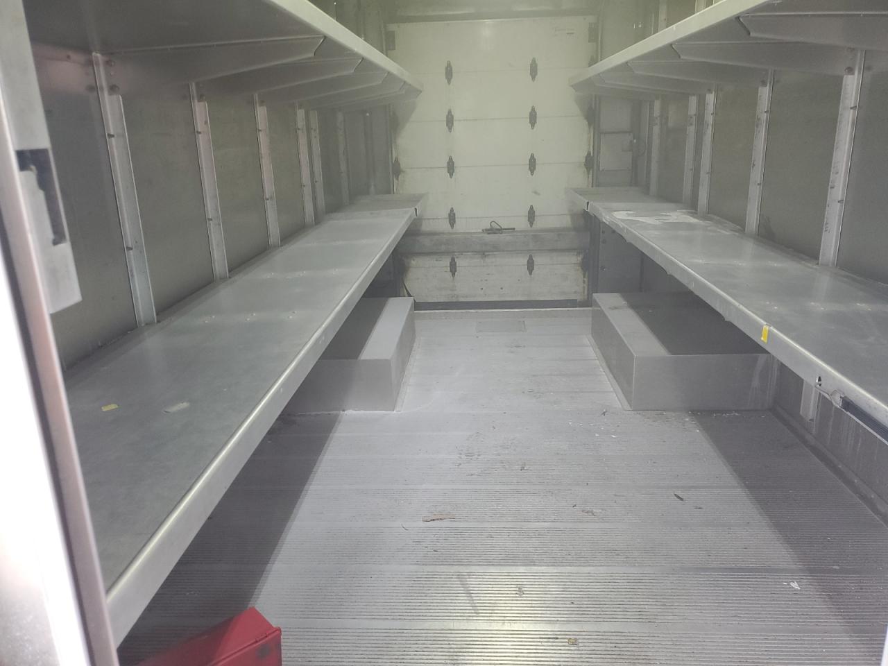2020  CHASSIS M - DELIVERY VAN photo 11