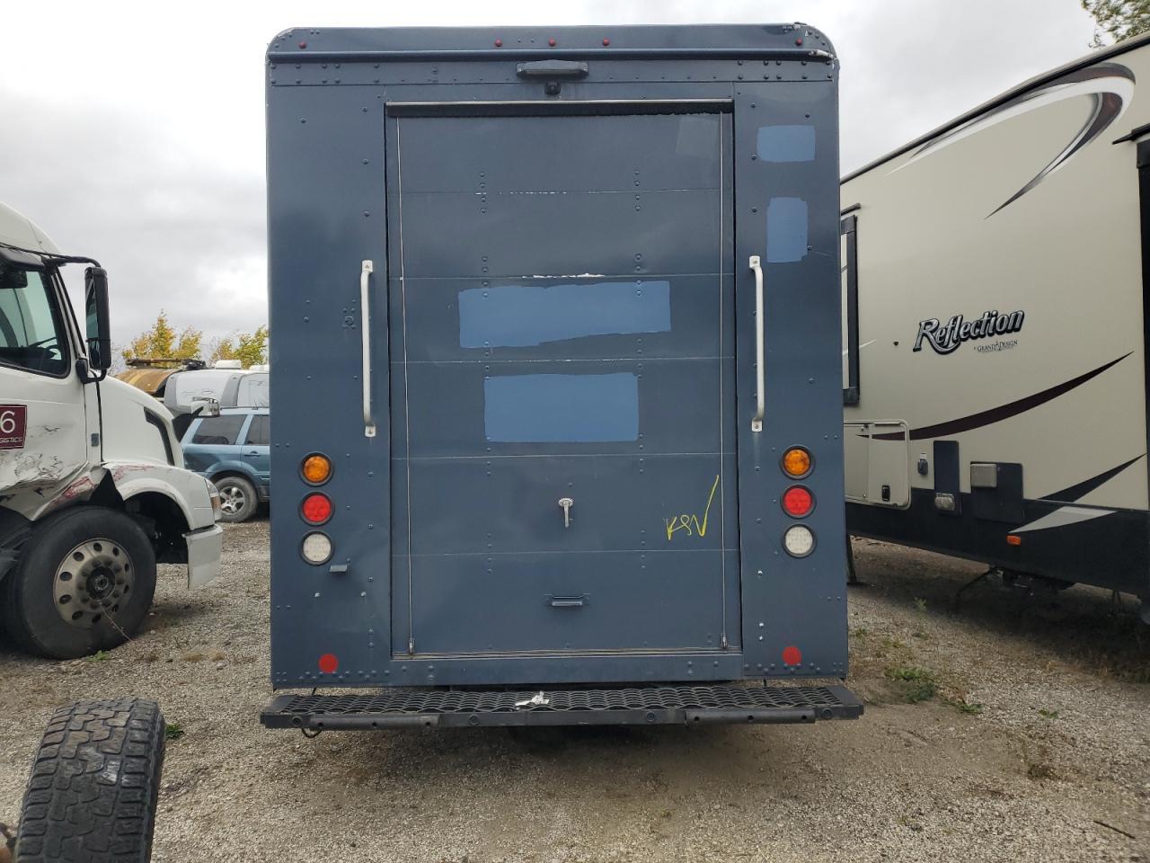 2020  CHASSIS M - DELIVERY VAN photo 6