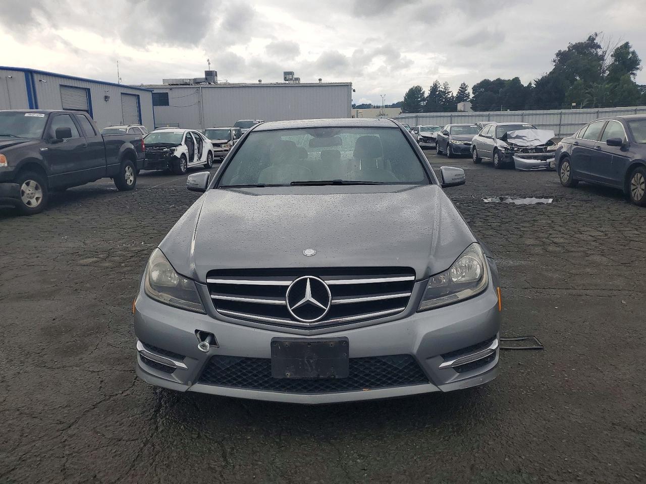 2014 MERCEDES-BENZ C 250 photo 5