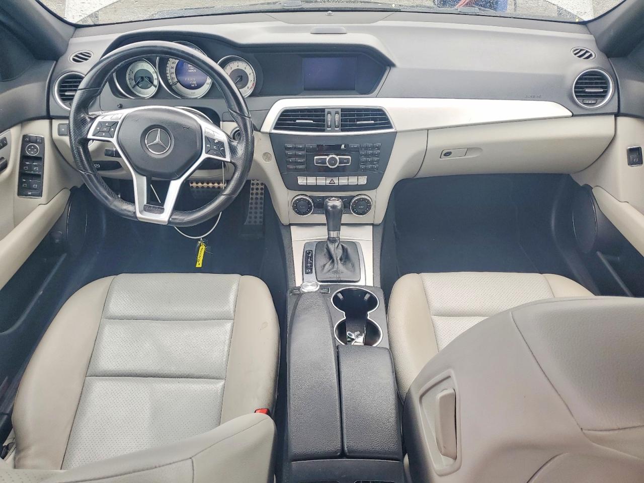 2014 MERCEDES-BENZ C 250 photo 8