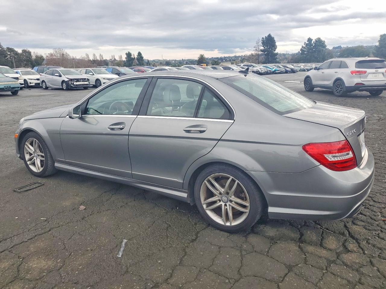 2014 MERCEDES-BENZ C 250 photo 2