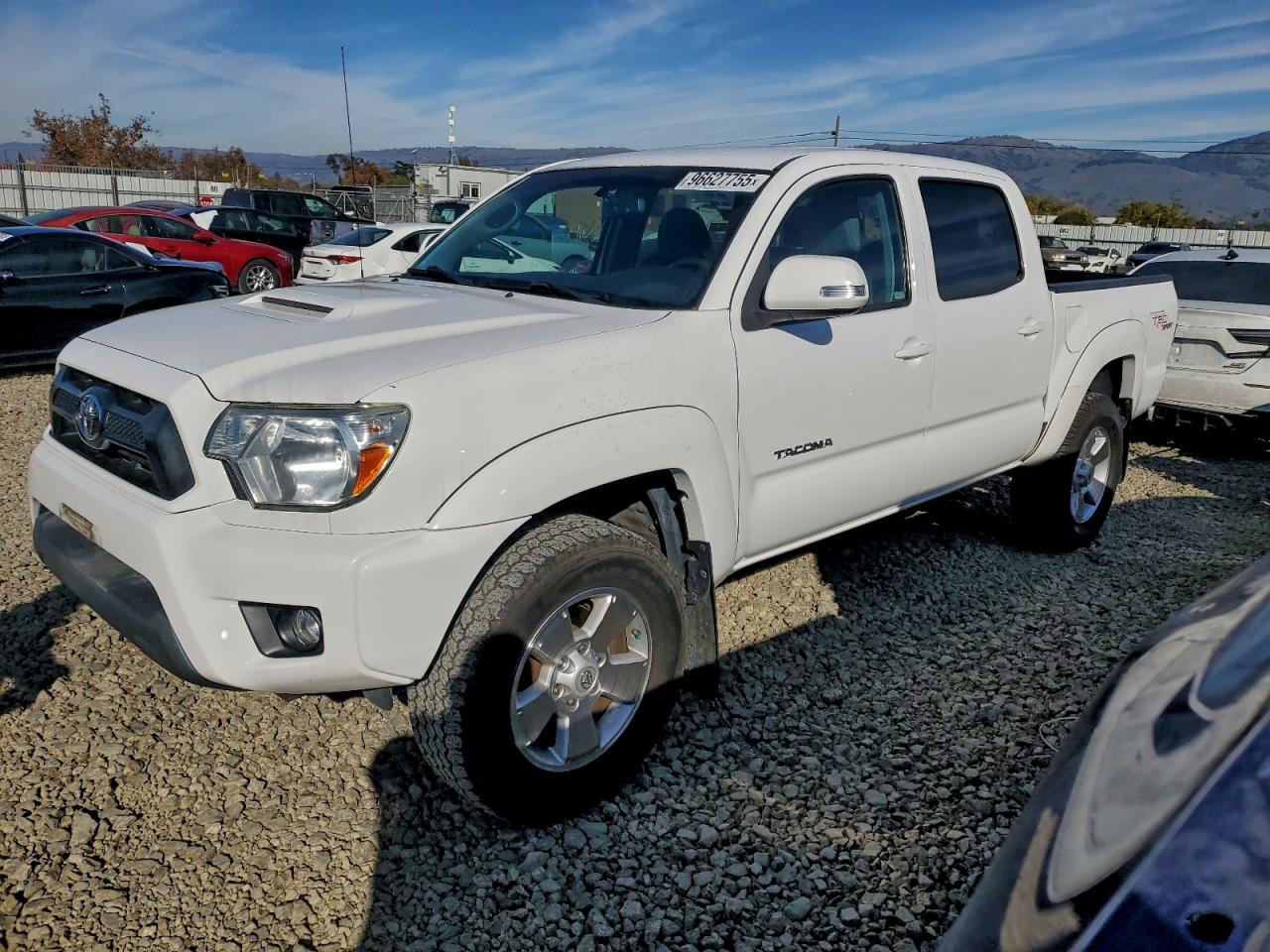 2013 TOYOTA TACOMA DOUBLE CAB PRERUNNER — REAR END damage — photo 1