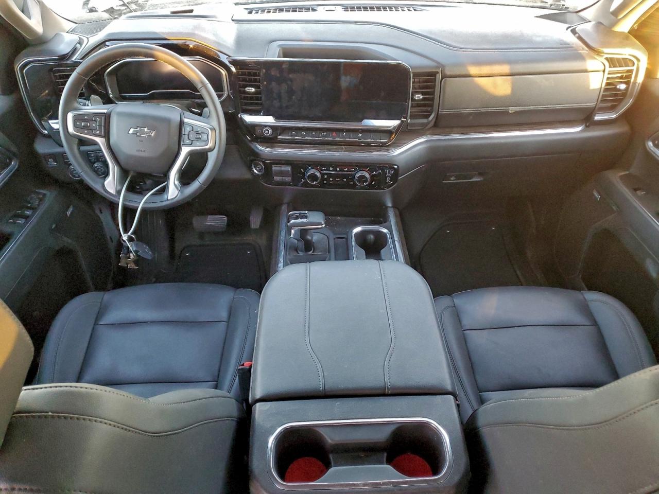 2024 CHEVROLET SILVERADO K1500 RST photo 15