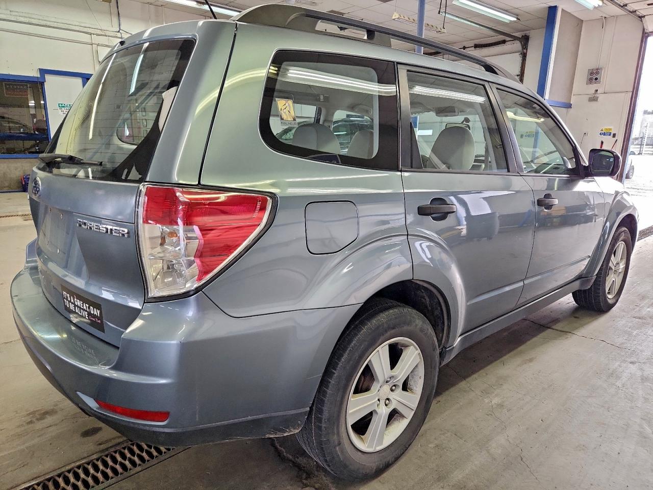 2010 SUBARU FORESTER XS photo 5