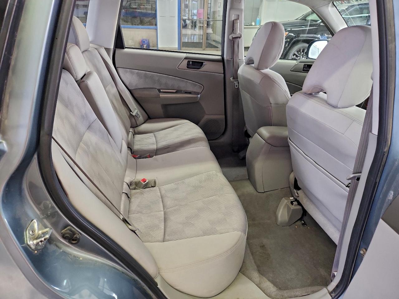 2010 SUBARU FORESTER XS photo 21