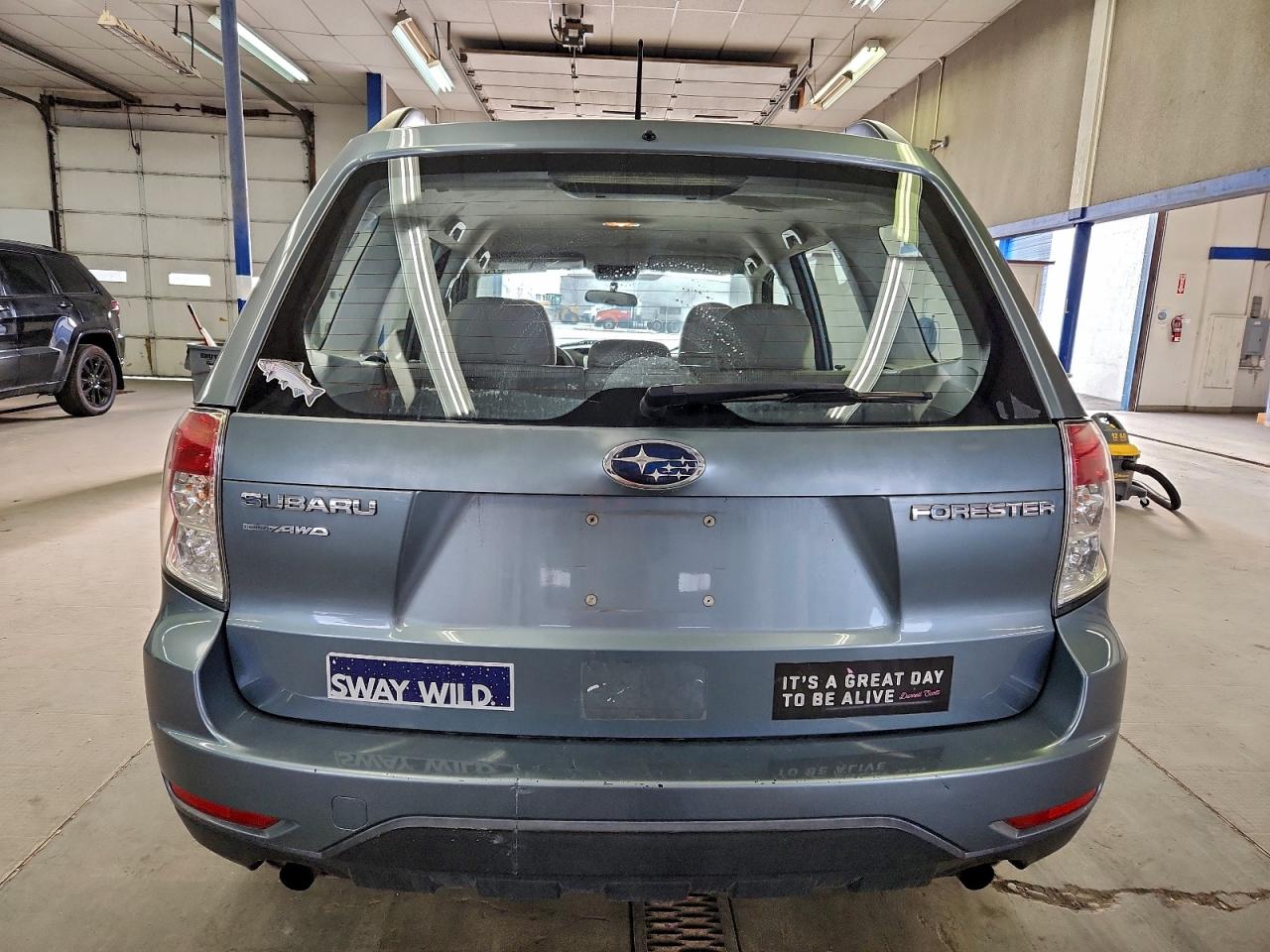 2010 SUBARU FORESTER XS photo 11