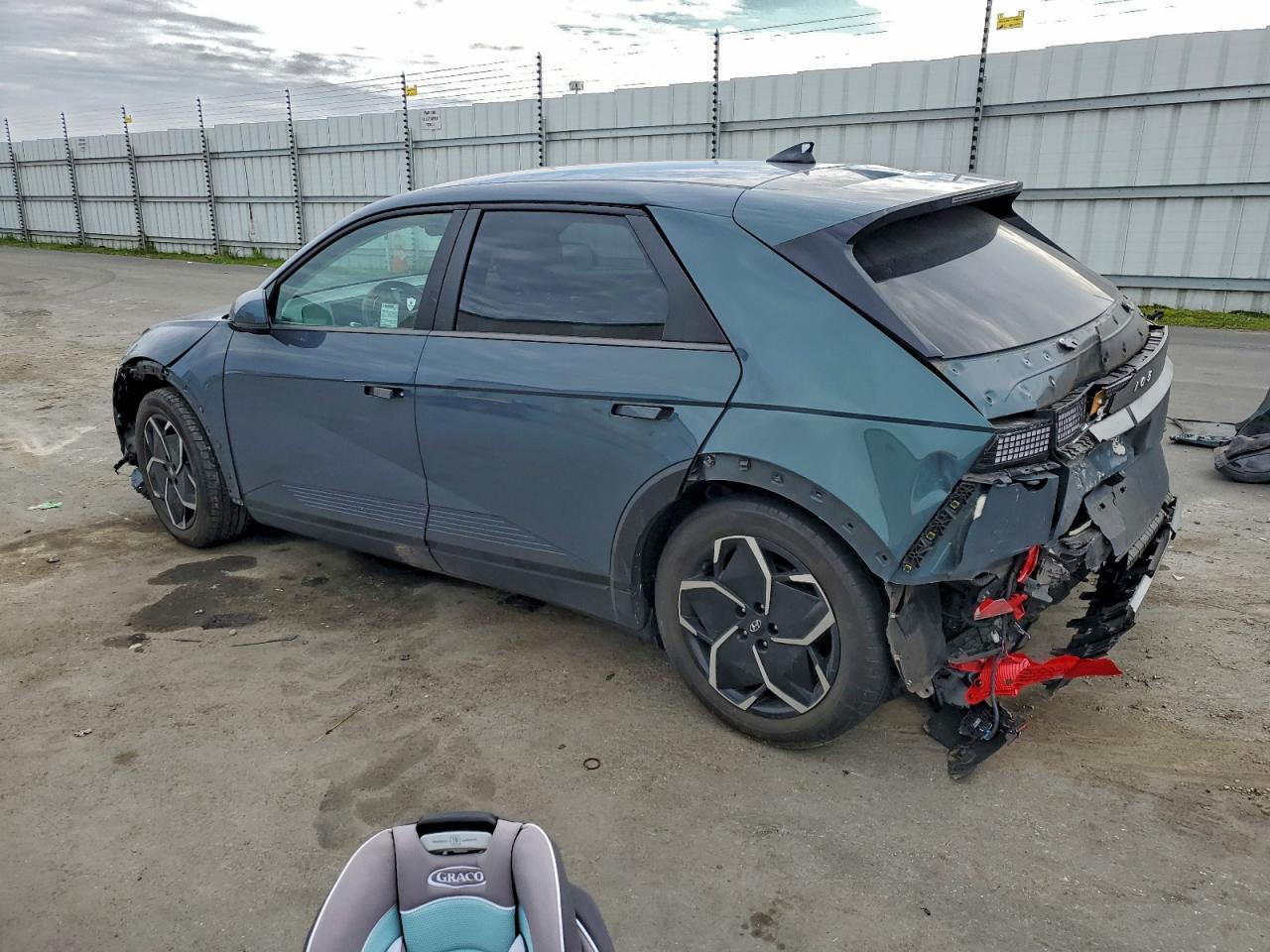 2023 HYUNDAI IONIQ 5 SEL photo 2