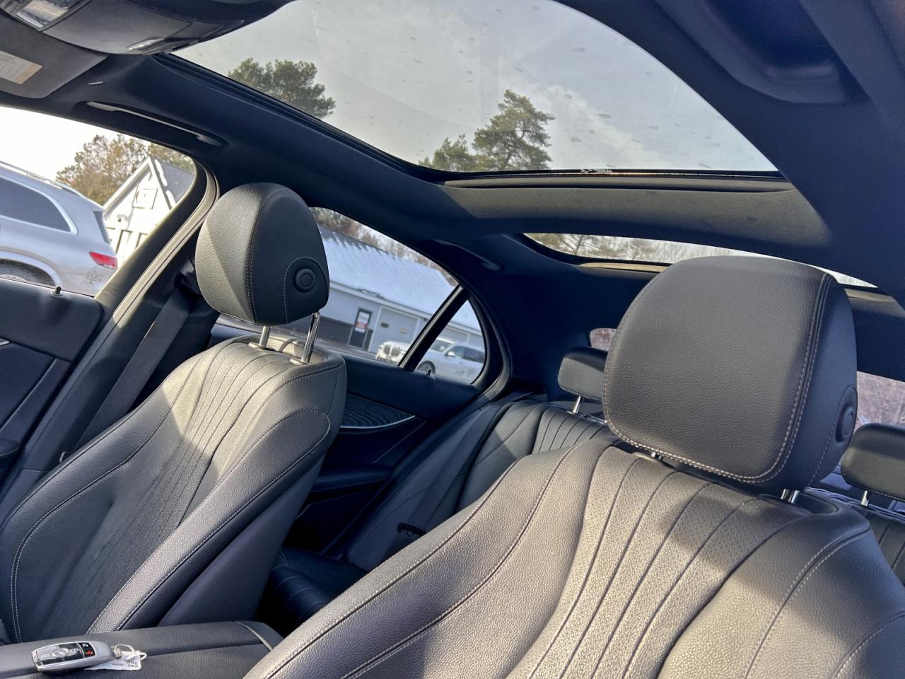 2021 MERCEDES-BENZ E 350 photo 9
