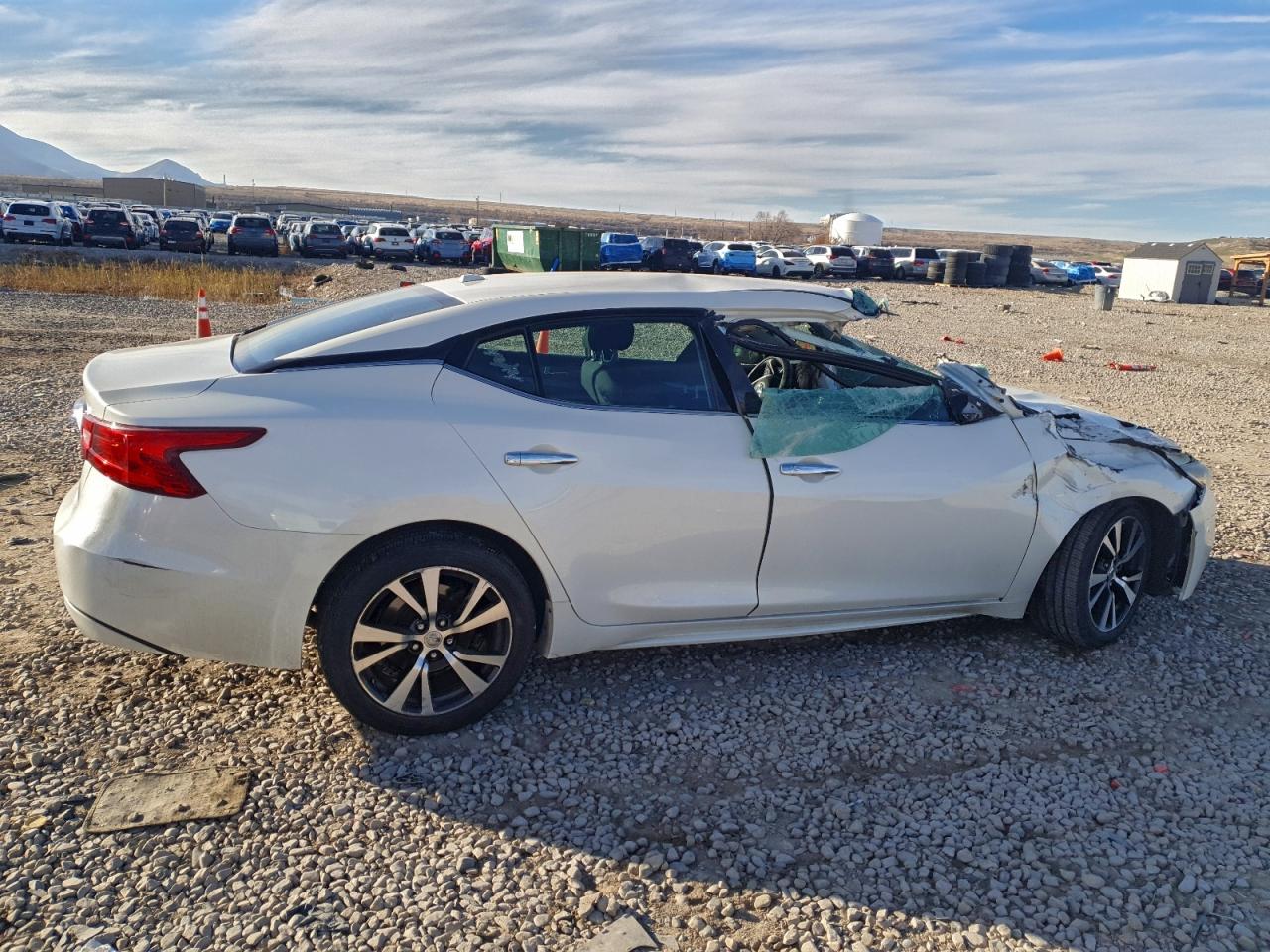 2017 NISSAN MAXIMA 3.5S photo 3