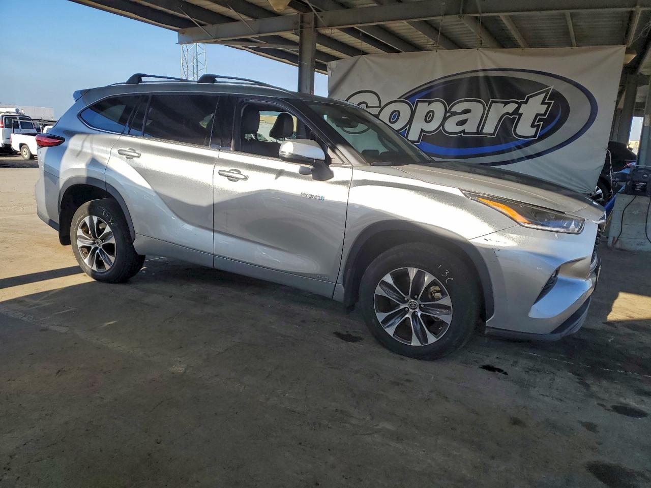 2021 TOYOTA HIGHLANDER HYBRID XLE photo 4