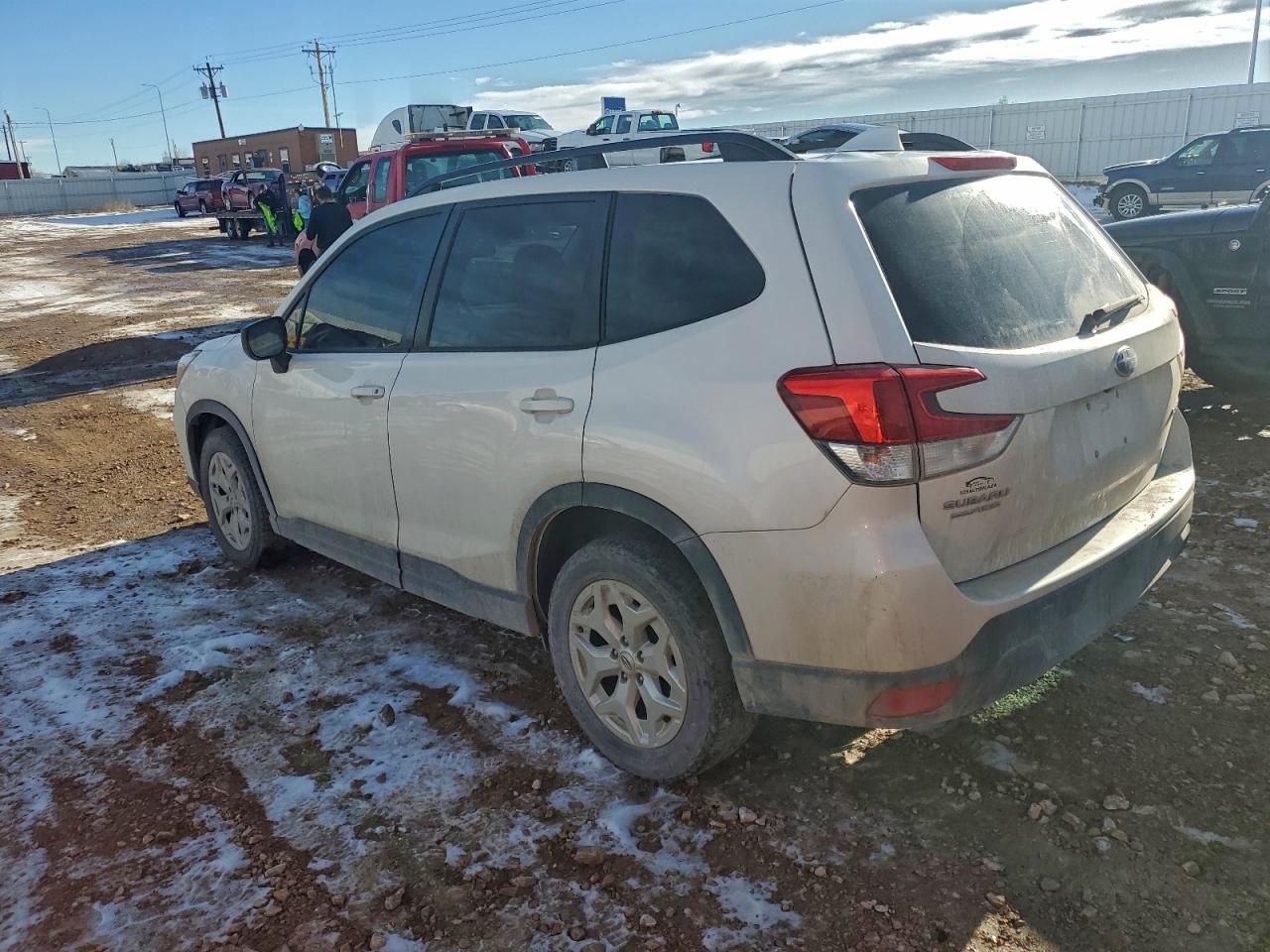 2020 SUBARU FORESTER photo 2