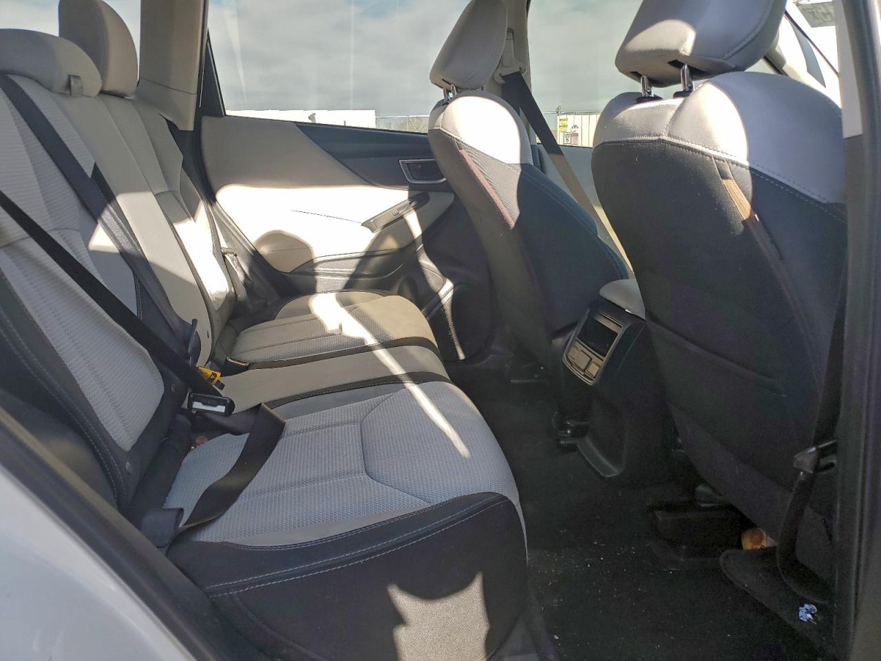 2020 SUBARU FORESTER photo 10