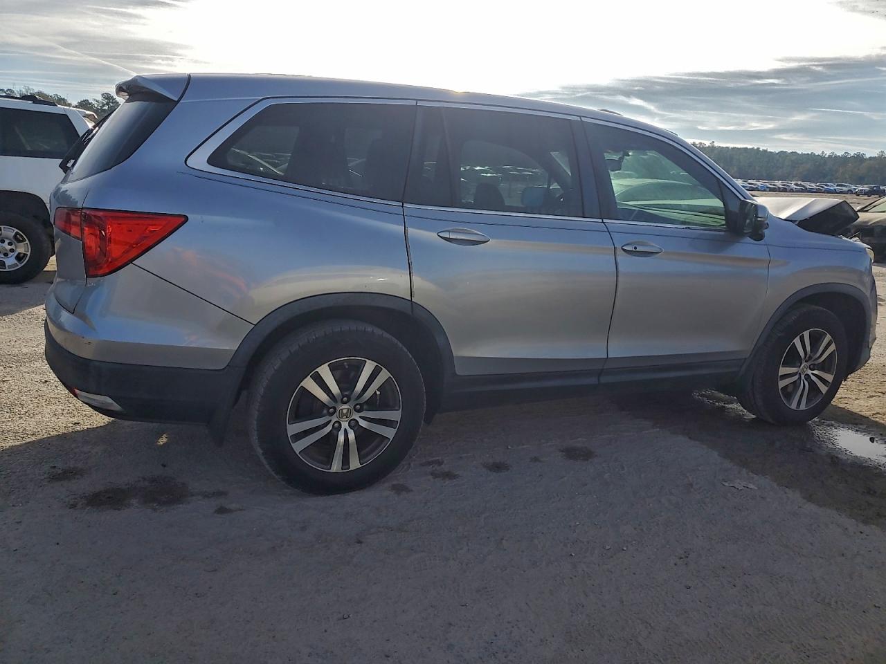 2016 HONDA PILOT EXL photo 3