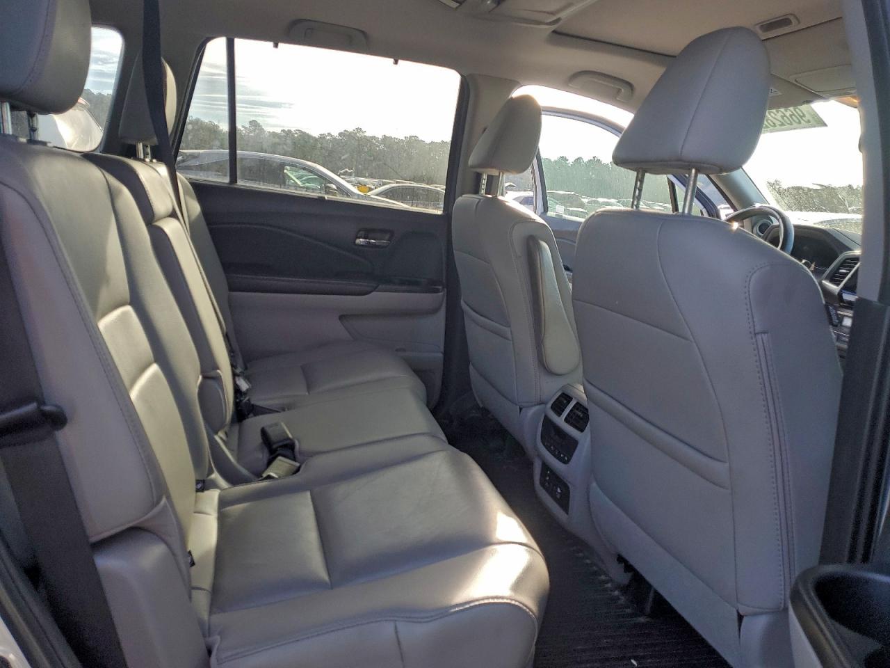 2016 HONDA PILOT EXL photo 11