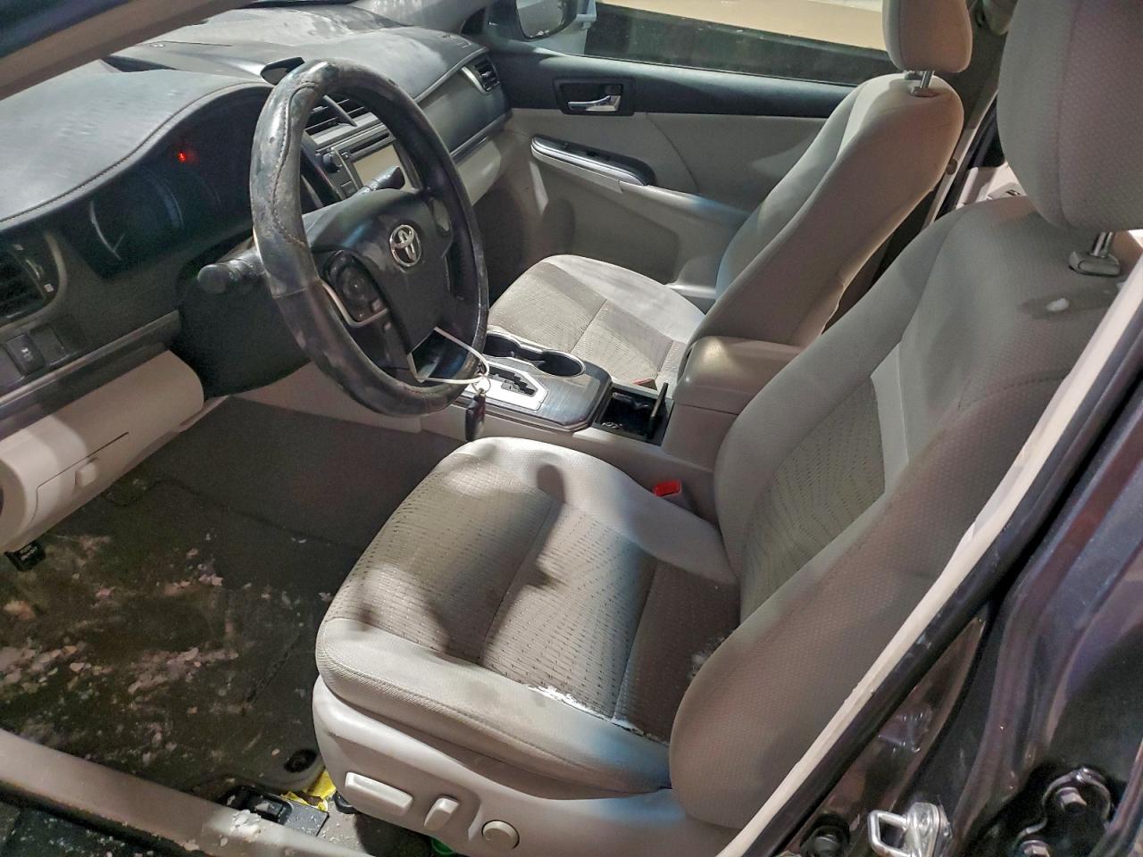 2013 TOYOTA CAMRY HYBRID photo 7