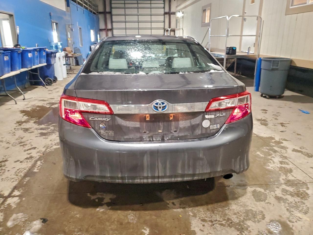 2013 TOYOTA CAMRY HYBRID photo 6